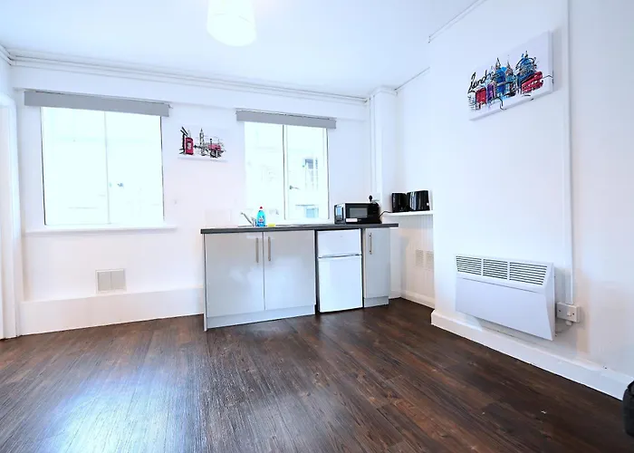 Centrally Located Flat In Leicester Square